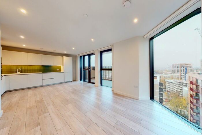 2 Bedroom Flat To Rent In New Kent Road, London, SE1