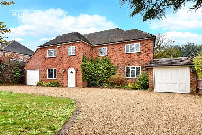 4 Bedroom Detached House For Sale In Wilbury Avenue, Cheam, Sutton, SM2