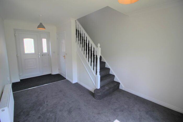 1 Bedroom Mews House To Rent In Heron View, Glossop, SK13