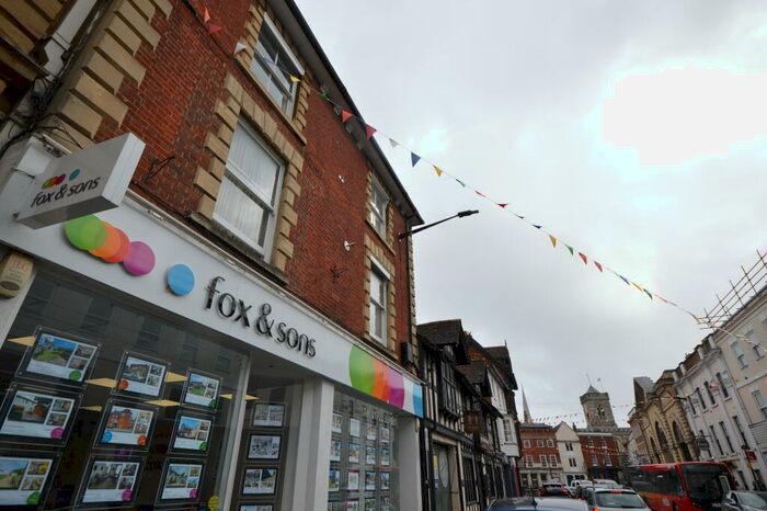 1 Bedroom Apartment To Rent In Castle Street, Salisbury, SP1