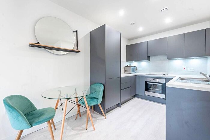 1 Bedroom Flat For Sale In Hargrave Drive, Harrow, Harrow, HA1