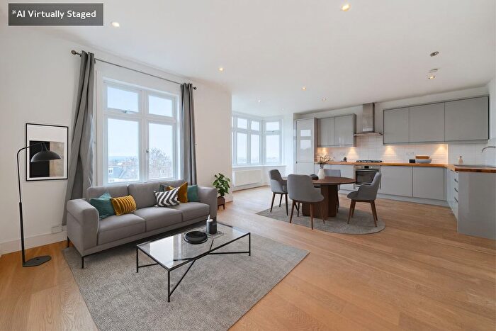 2 Bedroom Flat For Sale In Hill House Road, Streatham, London, SW16