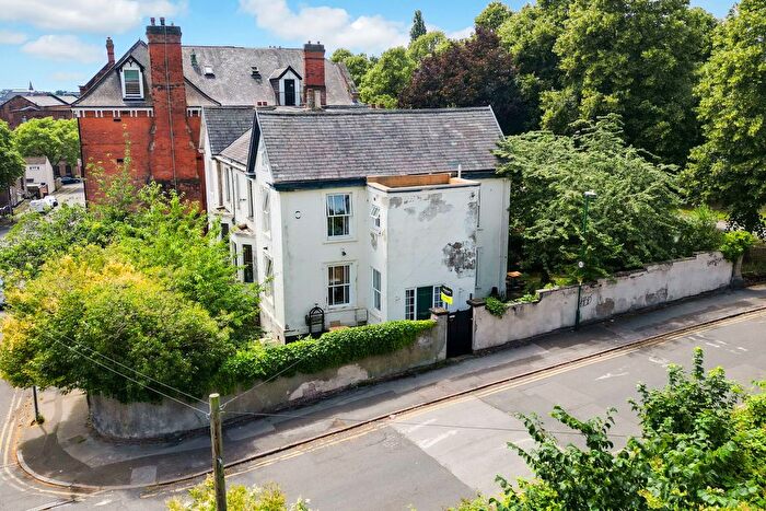 4 Bedroom Semi-Detached House For Sale In Elm Avenue, Nottingham, NG3