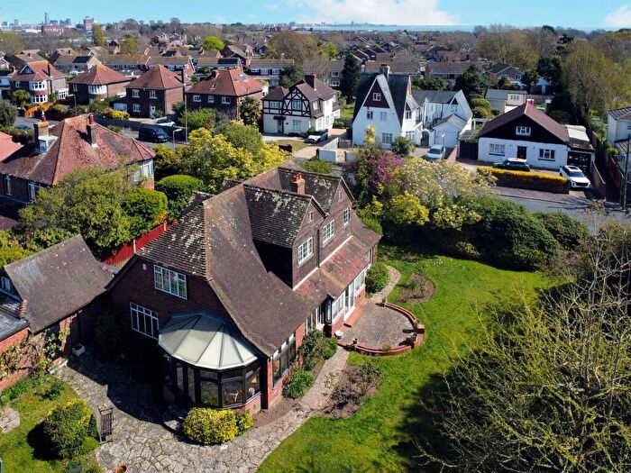 4 Bedroom Detached House For Sale In Monckton Road, Gosport, PO12