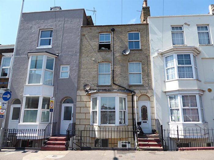 1 Bedroom Flat To Rent In Hardres Street, Ramsgate, CT11