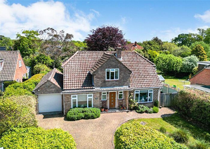 4 Bedroom Detached House For Sale In Bitterne Way, Lymington, Hampshire, SO41