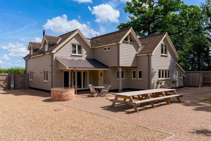 5 Bedroom Detached House To Rent In Great Plumstead, Norwich, NR13