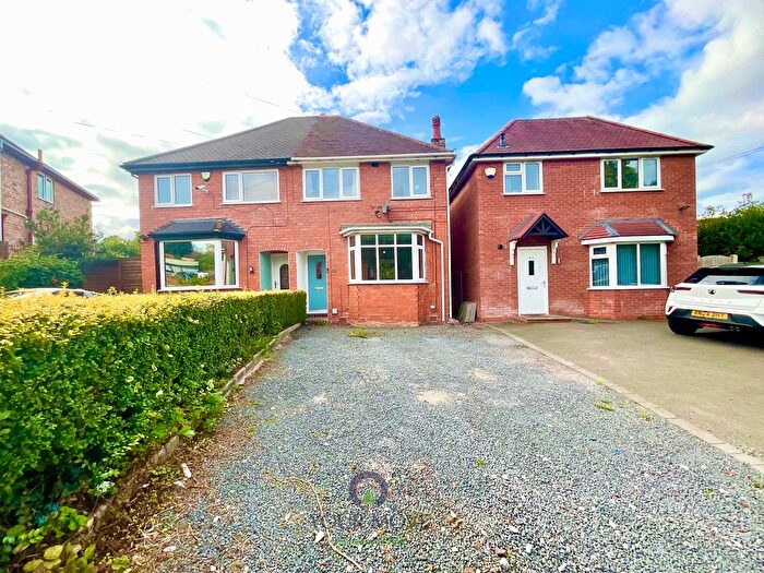 2 Bedroom Semi Detached House For Sale In Stratford Road, Bromsgrove, Worcestershire, B60