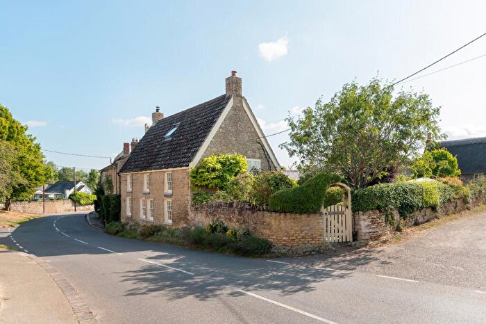3 Bedroom Cottage For Sale In Newton Road, Newton Blossomville, Buckinghamshire, MK43