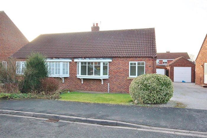2 Bedroom Semi-Detached Bungalow To Rent In Manor Drive, North Duffield, YO8