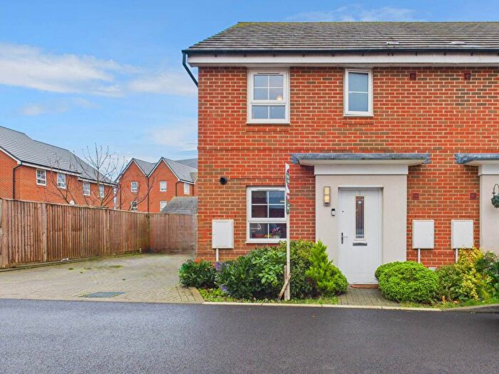 3 Bedroom Semi Detached House For Sale In Nutmeg Close, Broughton, HP22