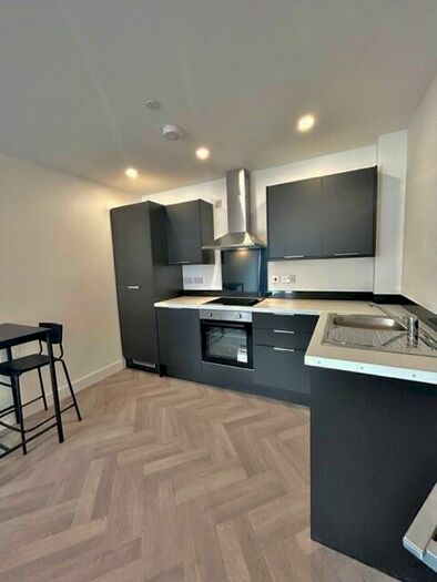 1 Bedroom Apartment To Rent In Richmond Road, Cardiff(City), CF24