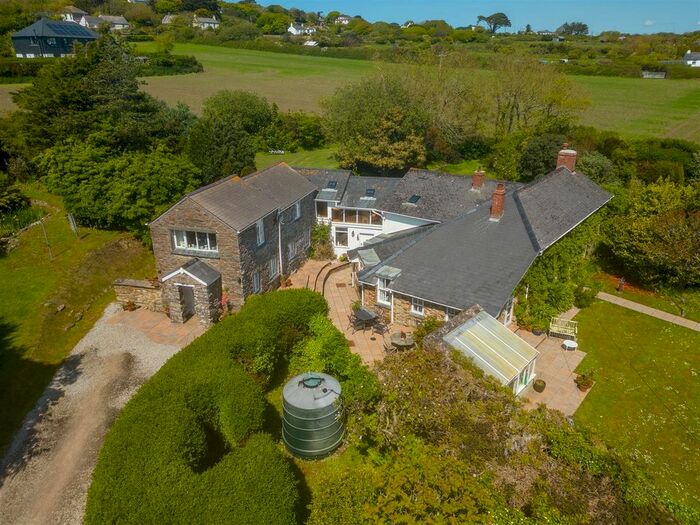 4 Bedroom Detached House For Sale In St. Agnes, TR5