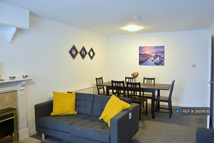 3 Bedroom Bungalow To Rent In Lindrick Drive, Leicester, LE5