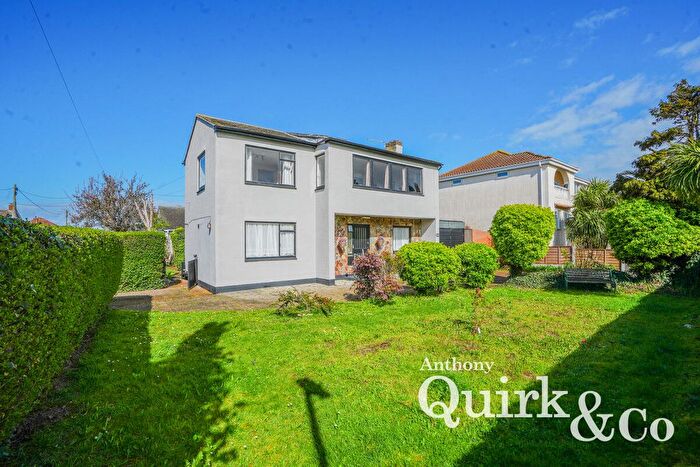 3 Bedroom Detached House For Sale In Eastern Esplanade, Canvey Island, SS8