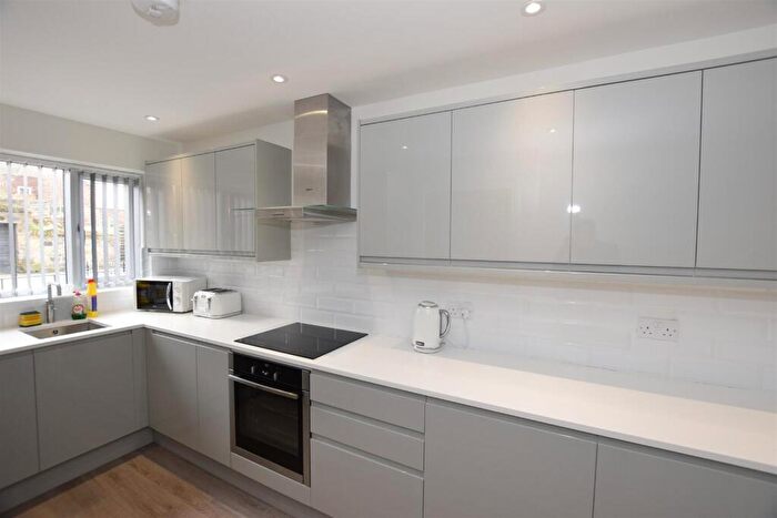 3 Bedroom Terraced House For Sale In Albion Street, Wallasey, CH45