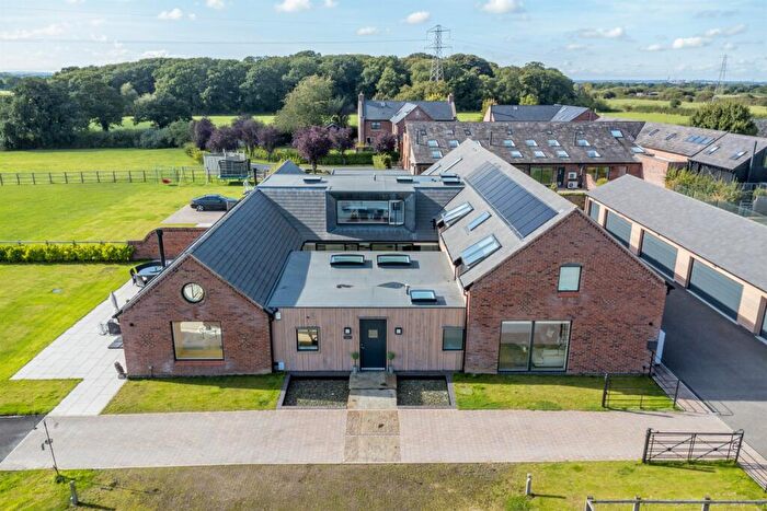4 Bedroom Barn Conversion For Sale In Drakelow Gorse Farm, Yatehouse Lane, Byley, CW10