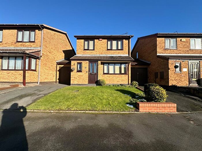 3 Bedroom Detached House For Sale In Pugin Gardens, Birmingham, B23