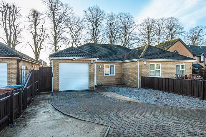 2 Bedroom Semi Detached Bungalow For Sale In High School Close, March, Cambridgeshire, PE15