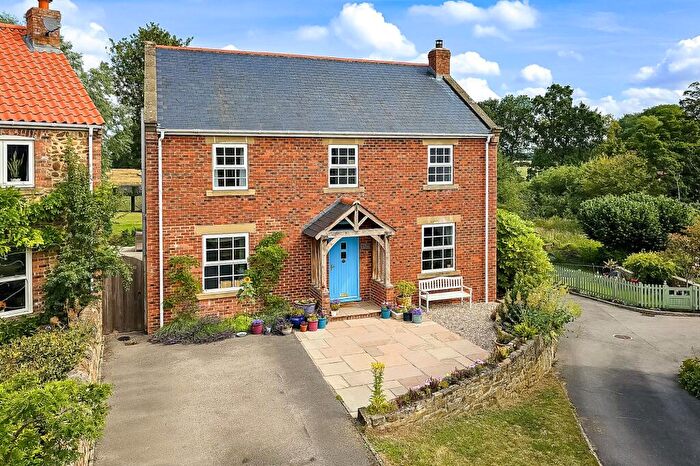 4 Bedroom Detached House For Sale In Renton Close, Bishop Monkton, HG3