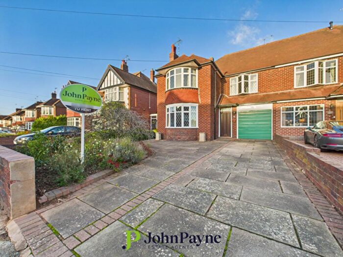 4 Bedroom Semi-Detached House To Rent In Baginton Road, Styvechale, Coventry, CV3