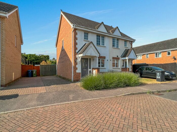 2 Bedroom Semi-Detached House To Rent In Moat Way, Swavesey, Cambridge, CB24