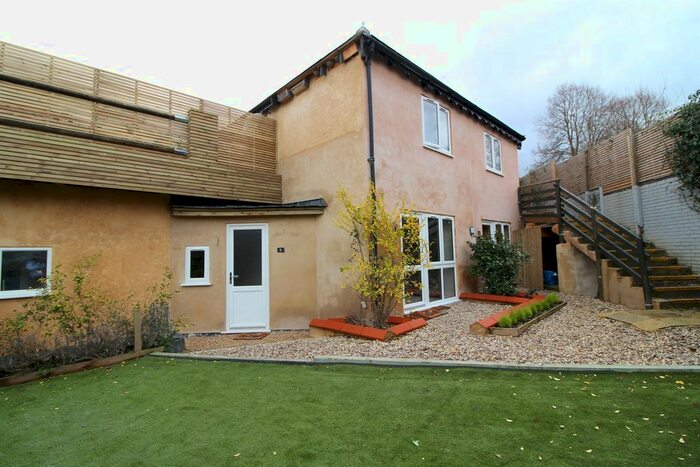 1 Bedroom Studio To Rent In Canal Way, Reading, RG1