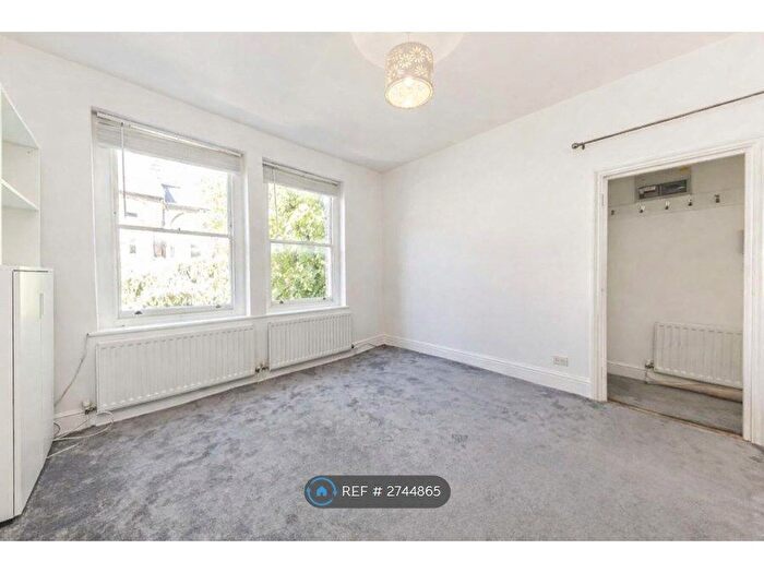 1 Bedroom Flat To Rent In Brecknock Road, London, N19