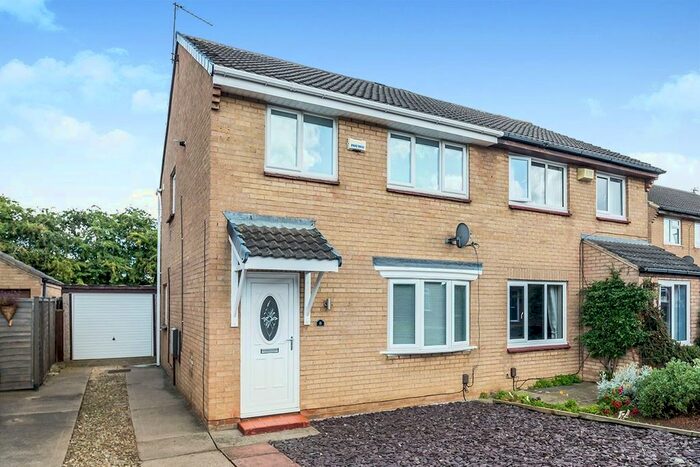 3 Bedroom Semi-Detached House To Rent In Cardinal Grove, Stockton-On-Tees, Cleveland, TS19