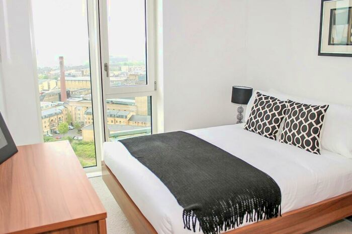 2 Bedroom Flat To Rent In Avantgarde Place, Shoreditch, London, E1