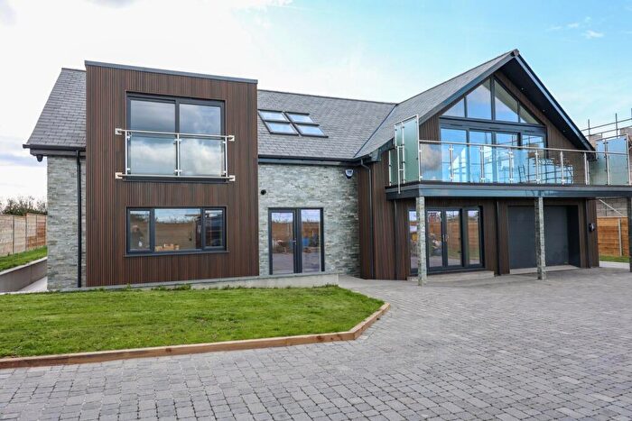 5 Bedroom Detached House For Sale In High Lanes, Little Petherick, Wadebridge, PL27