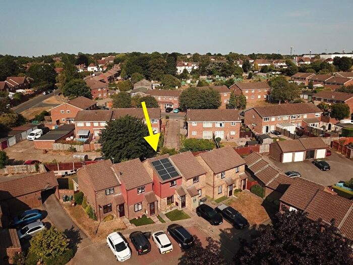 2 Bedroom Semi-Detached House For Sale In Parthia Close, Tadworth, KT20