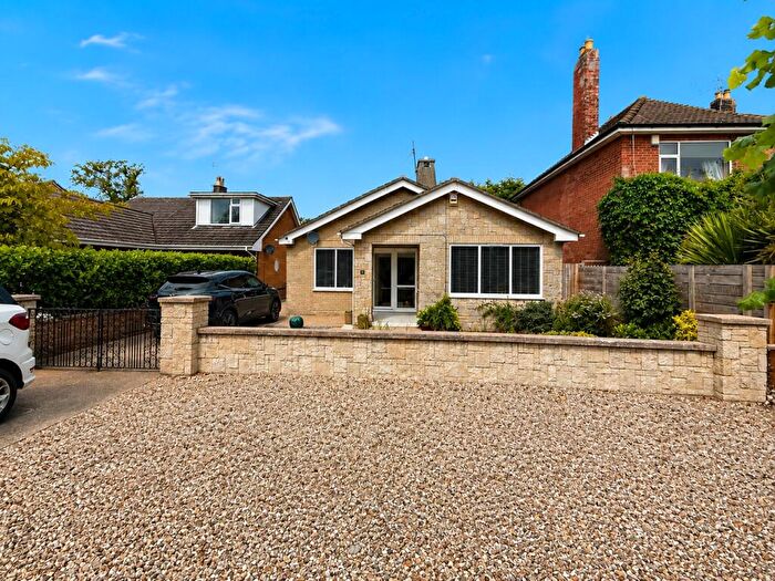 2 Bedroom Detached Bungalow For Sale In Vine Road, Skegness, PE25