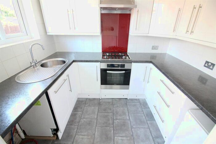 3 Bedroom Semi-Detached House To Rent In Hurstfield Crescent, Hayes, UB4