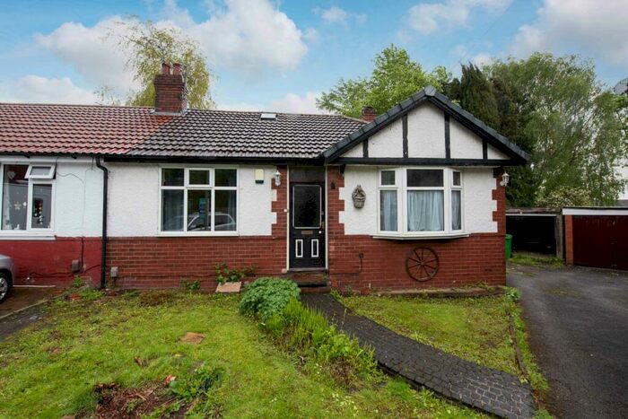 2 Bedroom Bungalow To Rent In Kenslow Avenue, Manchester, M8