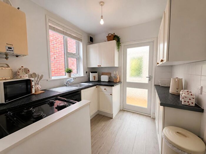 2 Bedroom Detached Bungalow For Sale In Bitterne Park! No Forward Chain! Beautiful Presentation!, SO18