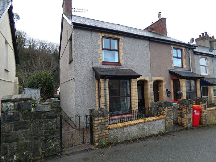 2 Bedroom End Of Terrace House For Sale In Valley Road, Llanfairfechan, Conwy, LL33