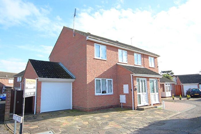 2 Bedroom Semi Detached House For Sale In Purley Way, Clacton On Sea, CO16