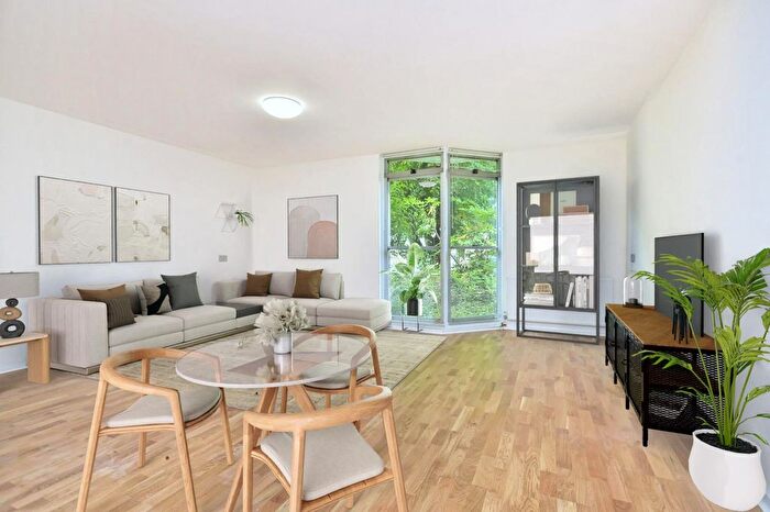 2 Bedroom Flat To Rent In Wellesley Road, Central Chiswick, W4