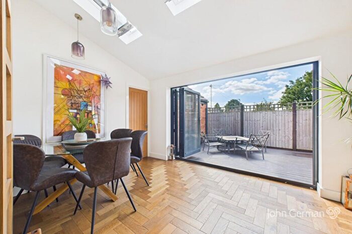 3 Bedroom Detached House For Sale In Appletree Road, Hatton, DE65
