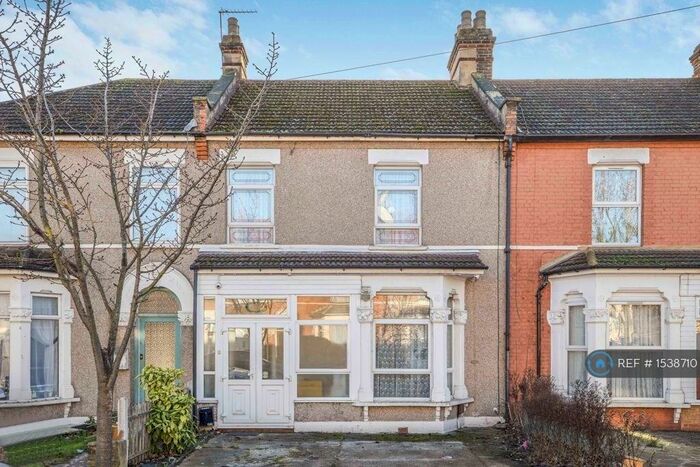 4 Bedroom Terraced House To Rent In Bedford Road, Ilford, IG1