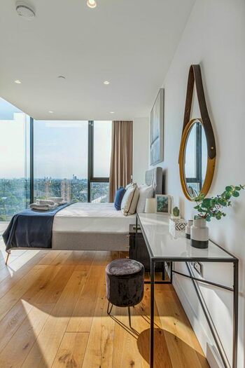 2 Bedroom Flat To Rent In Highgate Hill, London, N19