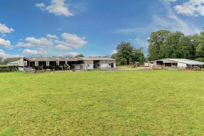 4 Bedroom Farmhouse For Sale In Churchinford, Taunton, Devon, TA3