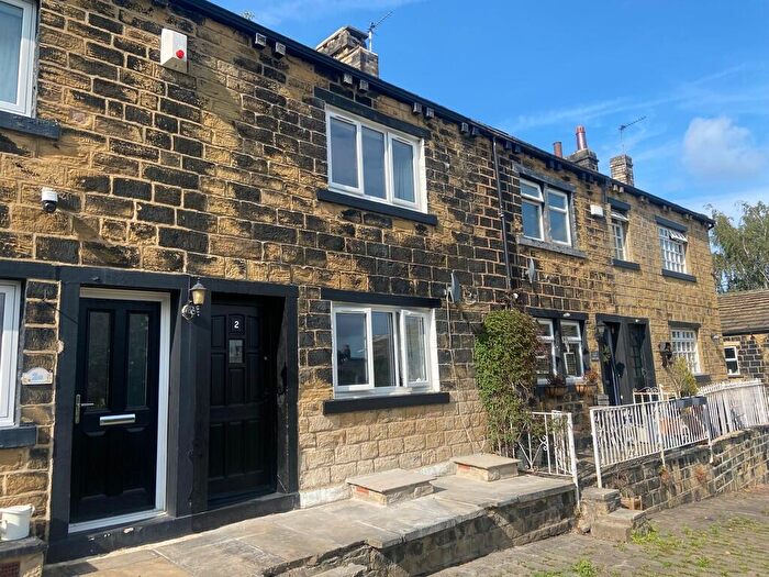 2 Bedroom Terraced House To Rent In Crimbles Terrace, Pudsey, LS28