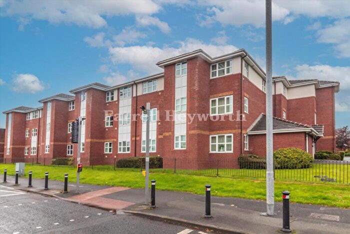2 Bedroom Flat For Sale In Dorman Close, Ashton On Ribble, Preston, PR2