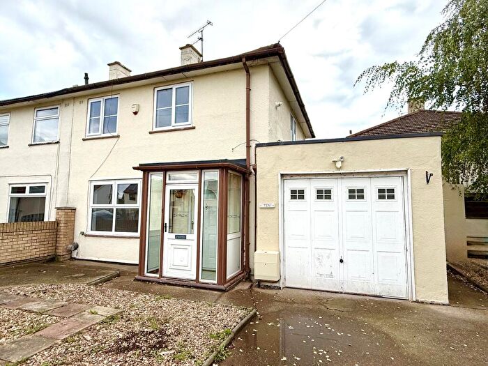 3 Bedroom House To Rent In Danesway, Scawthorpe, Doncaster, DN5