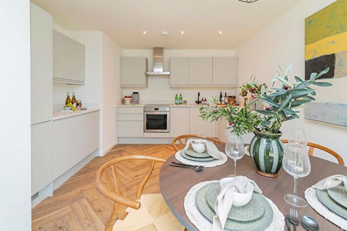 3 Bedroom Barn Conversion For Sale In Aylesbury Road, Rowsham, Aylesbury, HP22