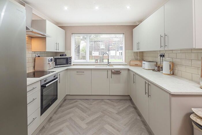 3 Bedroom End Of Terrace House For Sale In Exeter Drive, Marston Green, Birmingham, B37