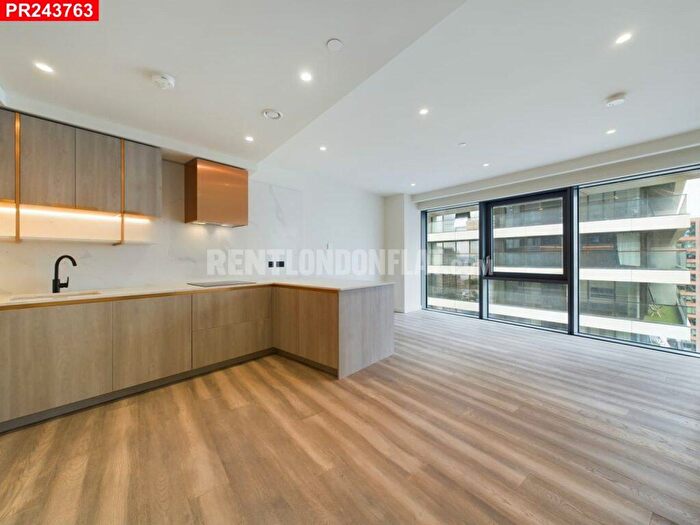 1 Bedroom Flat To Rent In Marsh Wall, Canary Wharf, – Bedroom Flat, E14