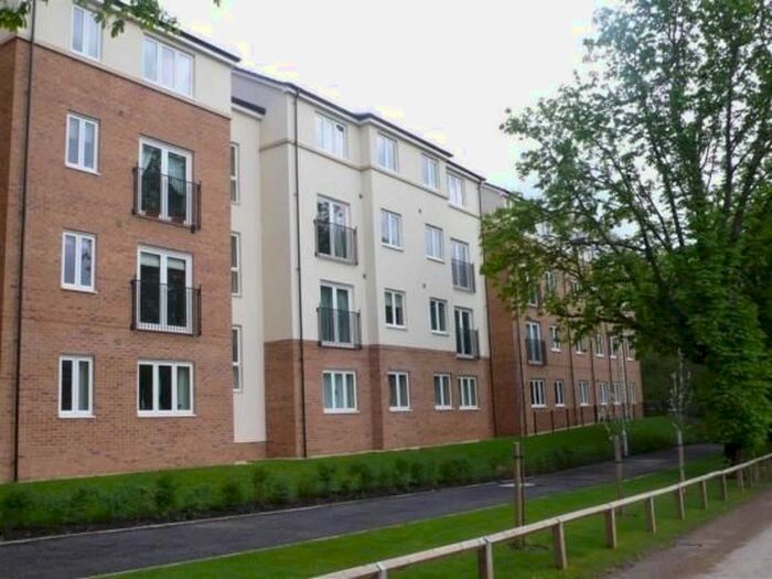 2 Bedroom Flat To Rent In Holly Way, Seacroft, Leeds, LS14